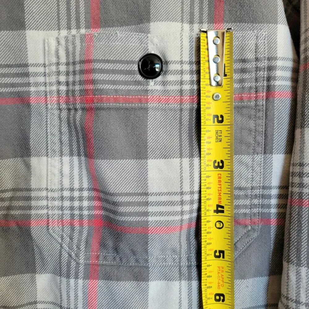 J CREW Mens Flannel Shirt Large Gray Red White Plaid Cotton Button Down Pockets